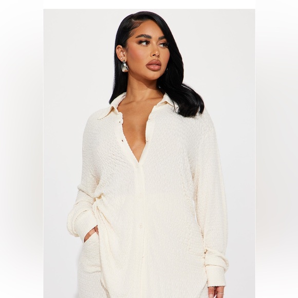 Fly With Me Textured Pant Set - Picture 4 of 7